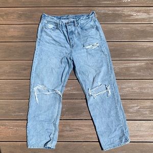 American Eagle 90’s boyfriend jeans